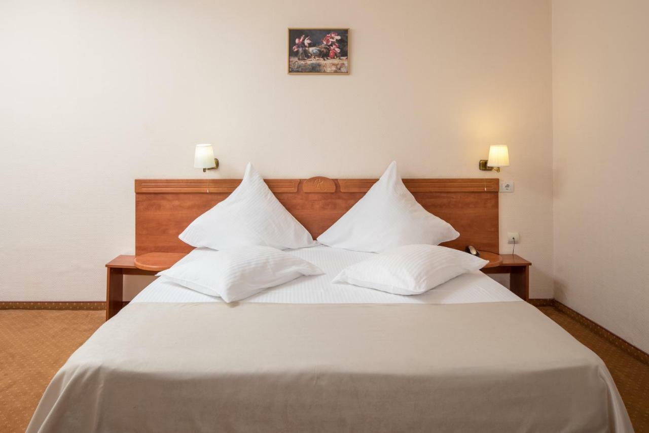 Hotel Rozmarin Predeal Ngoại thất bức ảnh