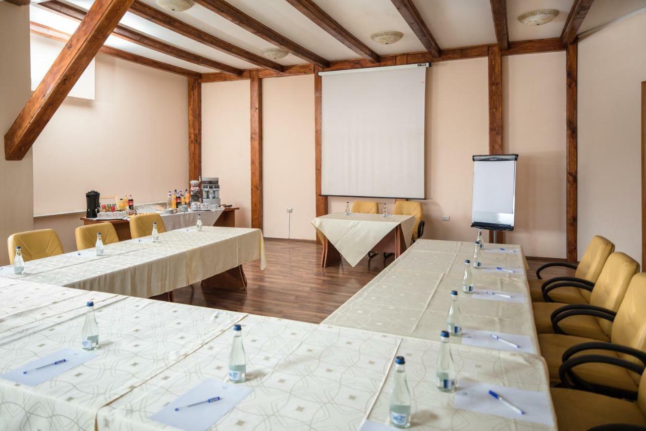 Hotel Rozmarin Predeal Ngoại thất bức ảnh
