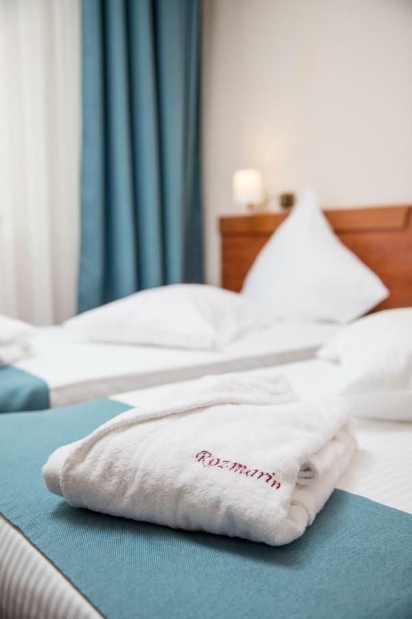 Hotel Rozmarin Predeal Ngoại thất bức ảnh