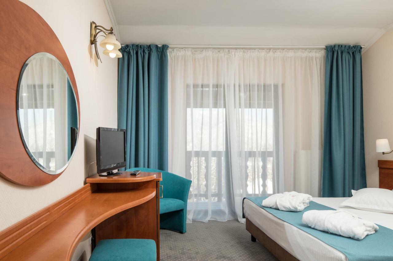 Hotel Rozmarin Predeal Ngoại thất bức ảnh